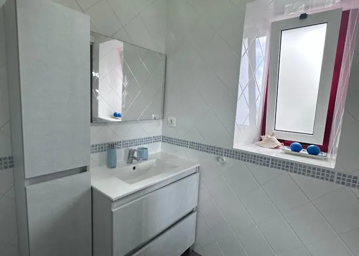 Cantinho Dos Cagarros بيت للعطل *