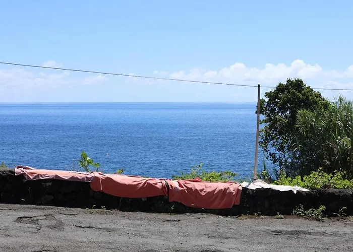 Cantinho Dos Cagarros * Lajes do Pico